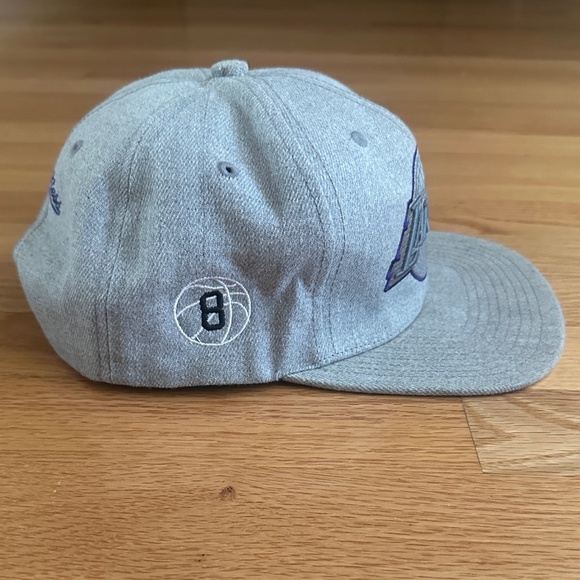 LA Lakers Snapback Flat Brim Gray Hat Cap - Picture 3 of 13